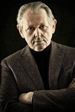 Hans-Maria Darnov interpreta Lehrer