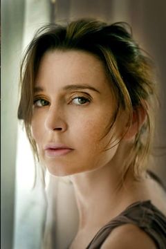 Georgina Cates interpreta Kimmie