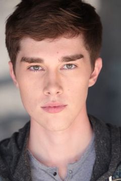 Noah Crawford interpreta Young Earl