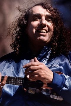 Tiny Tim interpreta Tiny Tim