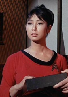 Miko Mayama interpreta Fumiko