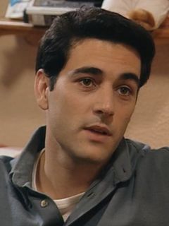 Jordi Collet interpreta Carlos