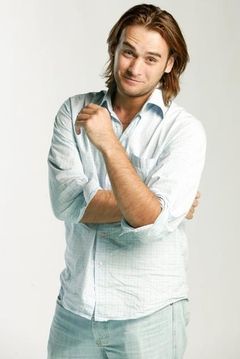 Oliviu Cristian interpreta Hubert
