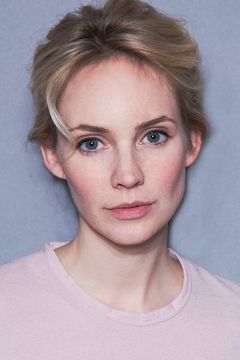 Bracha van Doesburgh interpreta Sophie de Jong