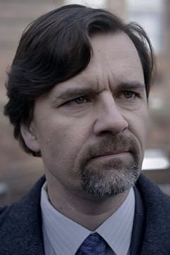 Ivo Novák interpreta Russian Agent