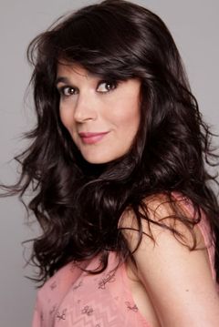 Noëlle Schonwald interpreta Mujer Atractiva
