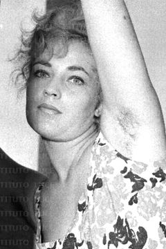 Franca Pasut interpreta Girl Covered with Feathers (uncredited)