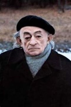 Clemens Scheitz interpreta Clerk