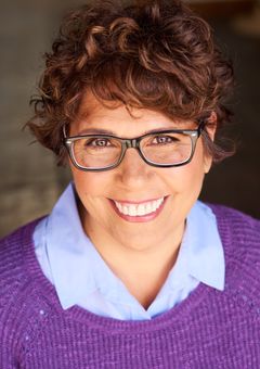 Susan Boyajian interpreta Additional Voice (voice)
