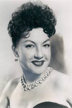 Ethel Merman interpreta Mrs. Marcus