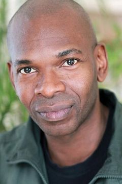 Christian Dixon interpreta The Milkman