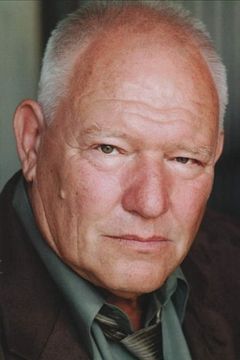 Ron Dean interpreta Detective Lukich