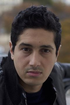 Slimane Majdi interpreta Receptionist
