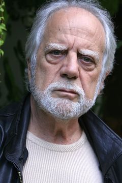 Cosimo Cinieri interpreta commendator Siniscalco