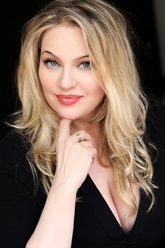 Olga Balan interpreta Robinka
