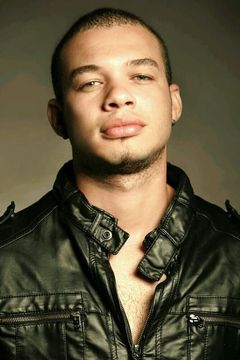 Vladimir Acevedo interpreta Tiger-Face