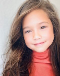 Christiana Montoya interpreta Young Adrianna