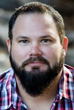 Kevin Kent interpreta Travis