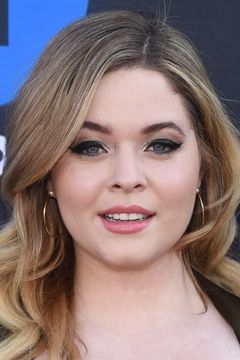 Sasha Pieterse interpreta Alison DiLaurentis