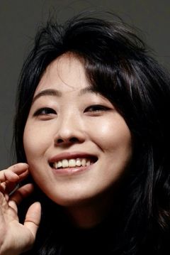 Jeon Ah-hee interpreta Jisan Hospital / Downtown Haava