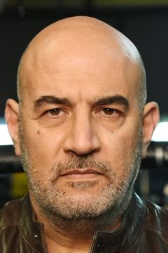 Igal Naor interpreta Abasi Fawal