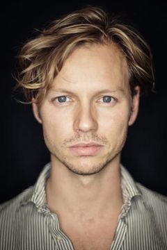 Jan-Paul Buijs interpreta Dutch Soccer Hooligan 3