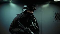 Brandon Lambdin interpreta Armoured Car SWAT
