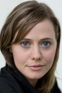Libby Gott interpreta Nurse