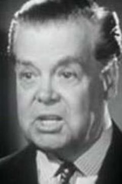 Earle S. Dewey interpreta Mr. Norton - Traffic Cop (uncredited)