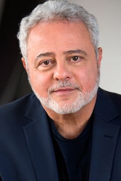 Manuel Tadros interpreta Clan Akkaba Leader