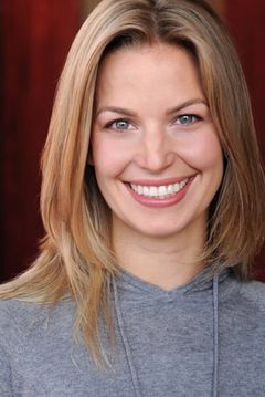 Shauna Johannesen interpreta Mother
