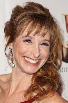Dina Sherman interpreta Additional Voices (voice)