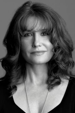 Karen Finley interpreta Dr. Gillman