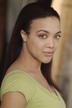 Alisha Morrison interpreta Lea Edwards