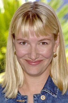 Ashley Gardner interpreta Ellen