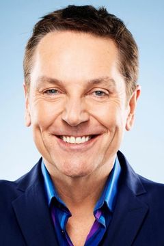Brian Conley interpreta Reading Room Proprietor