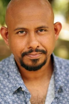 Kaushik Das interpreta Gary