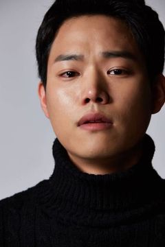 Jeong Ik-han interpreta Neighbor