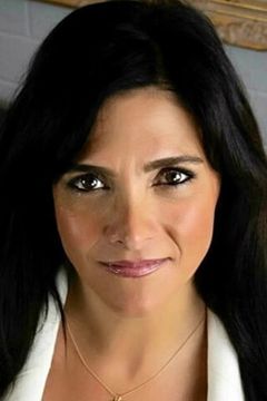 Alison Robertson interpreta Waitress (uncredited)