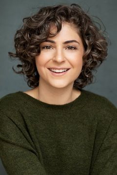 Elana Dunkelman interpreta Dora / Rosita (voice)