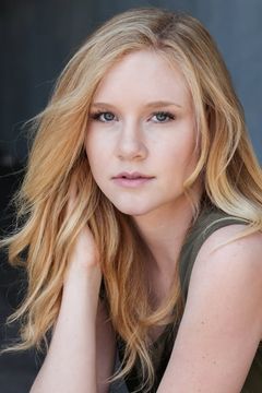 Madisen Beaty interpreta Doris Solstad
