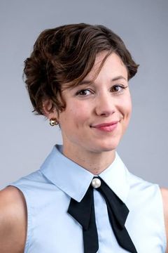 Dorothée Neff interpreta Eleni Schwarzbach