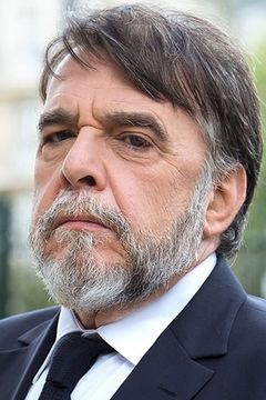 Patrick Descamps interpreta Louis VI'le Gros', roi de France