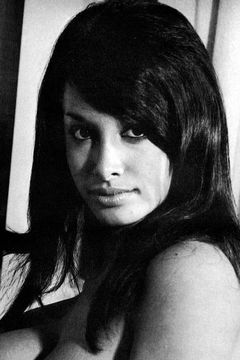 Joyce Mandel interpreta Woman on Flight (uncredited)