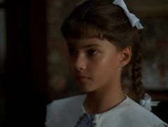 Keira Wingate interpreta Ryoo Naberrie