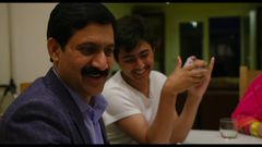 Khushal Yousafzai interpreta Herself