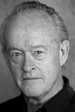 Paul Vincent O'Connor interpreta Bicycle Supervisor