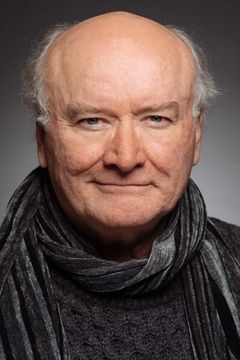 Edward James Hyland interpreta Cabbie
