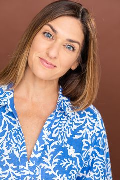 Jessie Terrebonne interpreta Donna