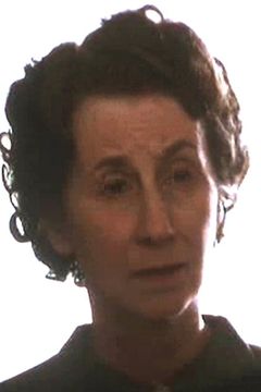 Ann Queensberry interpreta Granny Francis